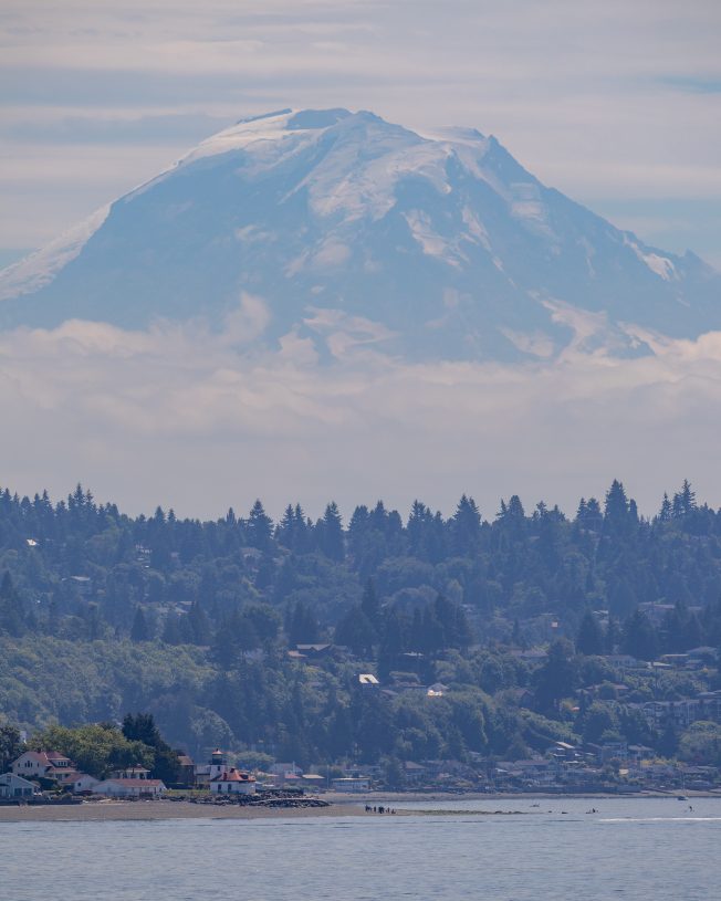 Final Admiral Music in the Parks concert, Blue Angels practice, Summer Scramble scavenger hunt, more for your West Seattle Thursday