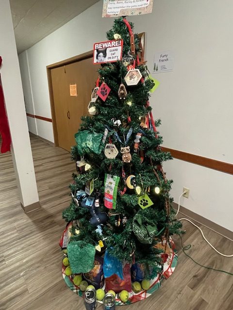 West Seattle Art Walk, Admiral Jubilee, Words/Writers/Southwest Stories, music, sewing, theater, much more for your Thursday