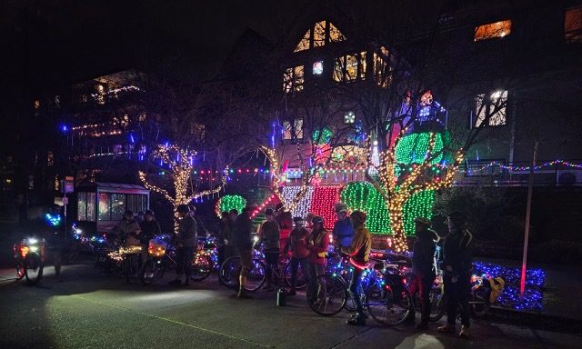 WEST SEATTLE CHRISTMAS LIGHTS: As seen from two wheels