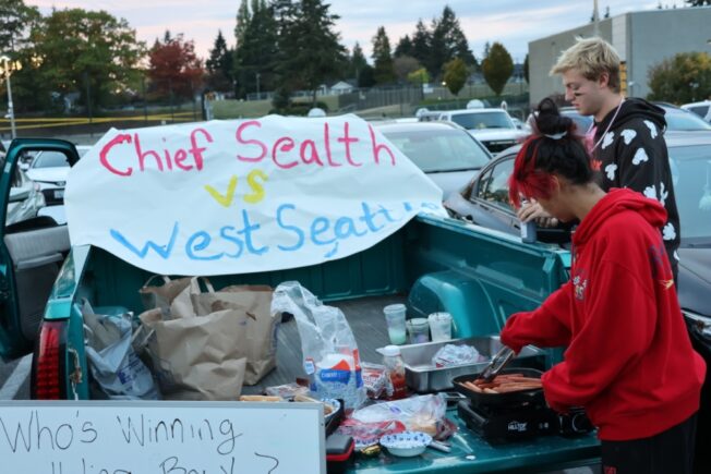 HAPPENING NOW: Chief Sealth IHS vs. West Seattle HS in Huling Bowl faceoff, report #1